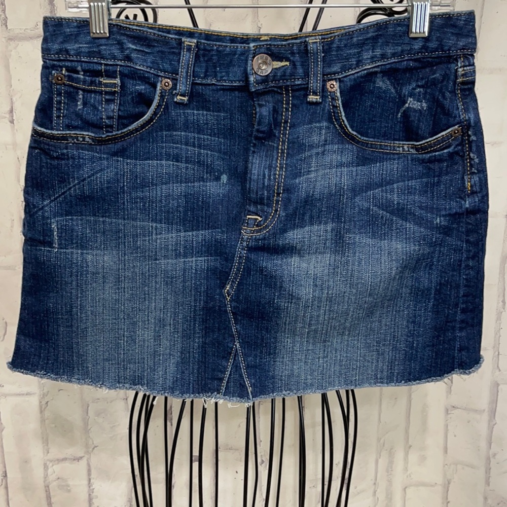 Gap Raw Hem Denim Miniskirt Distressed Dark Wash Asymmetrical Stitching Size 8